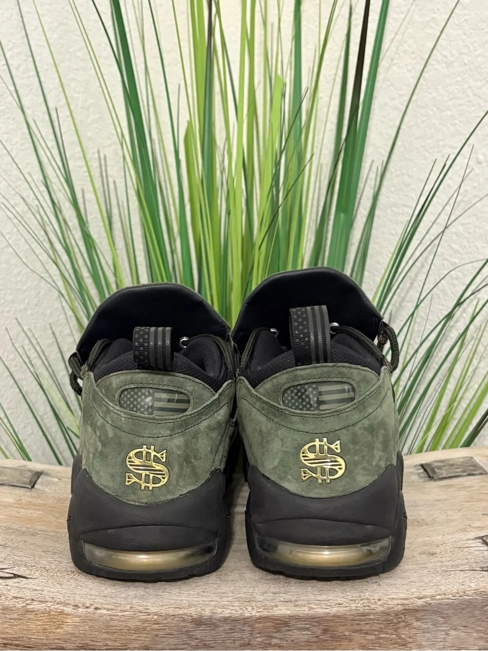 Nike Air More Money QS Dollar Sneakers